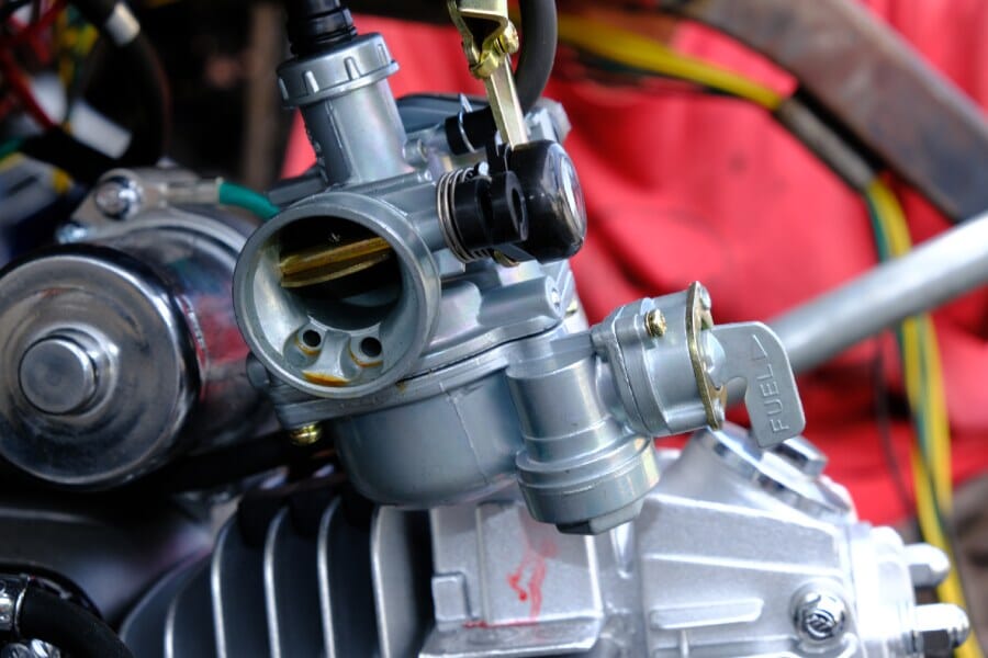 Carburetor vs Fuel Injector