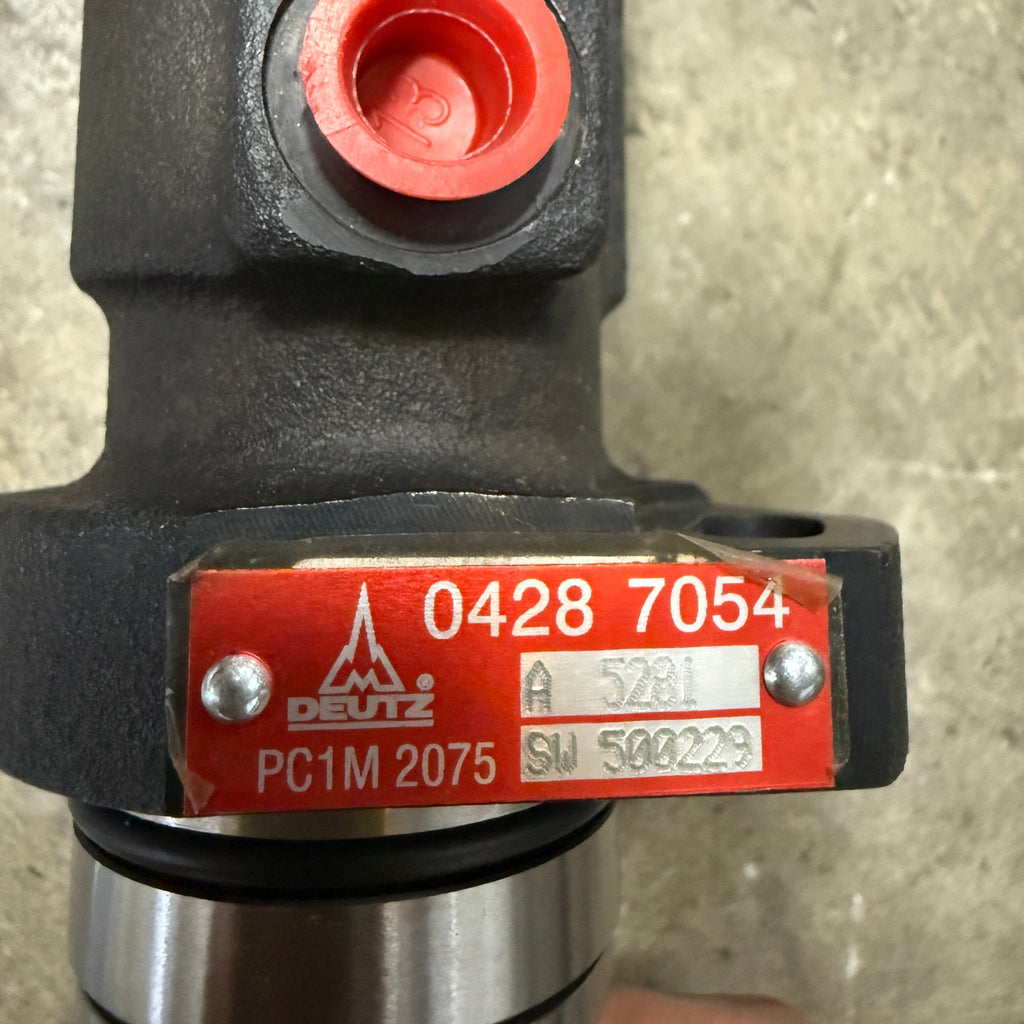 04287054N (0428-7054; 04286683) New Deutz Fuel Injection Pump fits BF4M2011 Diesel Engine