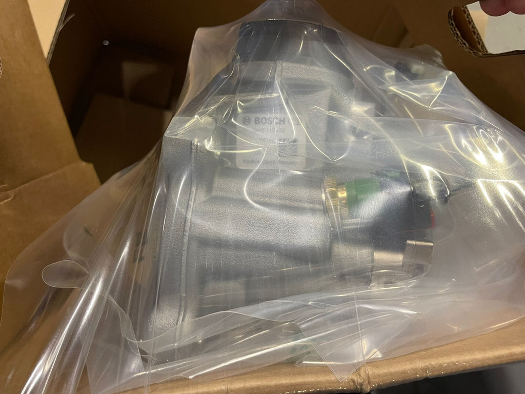0-445-010-832DR (0-445-010-662 ; 1623790780 ; 9X2Q9B395CA ; 0-986-437-432) New Bosch Common Rail Injection Pump fits Citreon Jaguar Land Rover Peugot C5 3.0 HDI; XF 2.0 D V6; XF Sportbreak 3.0 D; XJ 3.0 D V6; Discovery IV 3.0; Range Rover 3.0; 407 3.0 - Goldfarb & Associates Inc