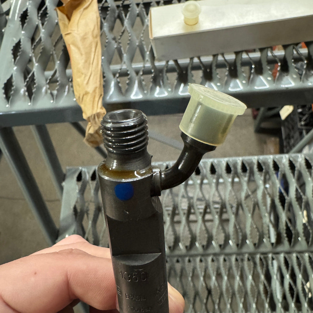 9-430-082-715DR (0-430-082-715; 3802065; 3911350; KBAL105P18; W/DLLA150P) Rebuilt Bosch Fuel Injector Fits Cummins 8.3C, 6C, 6CT, 6C8.3 Mechanical Diesel Engine - Goldfarb & Associates Inc