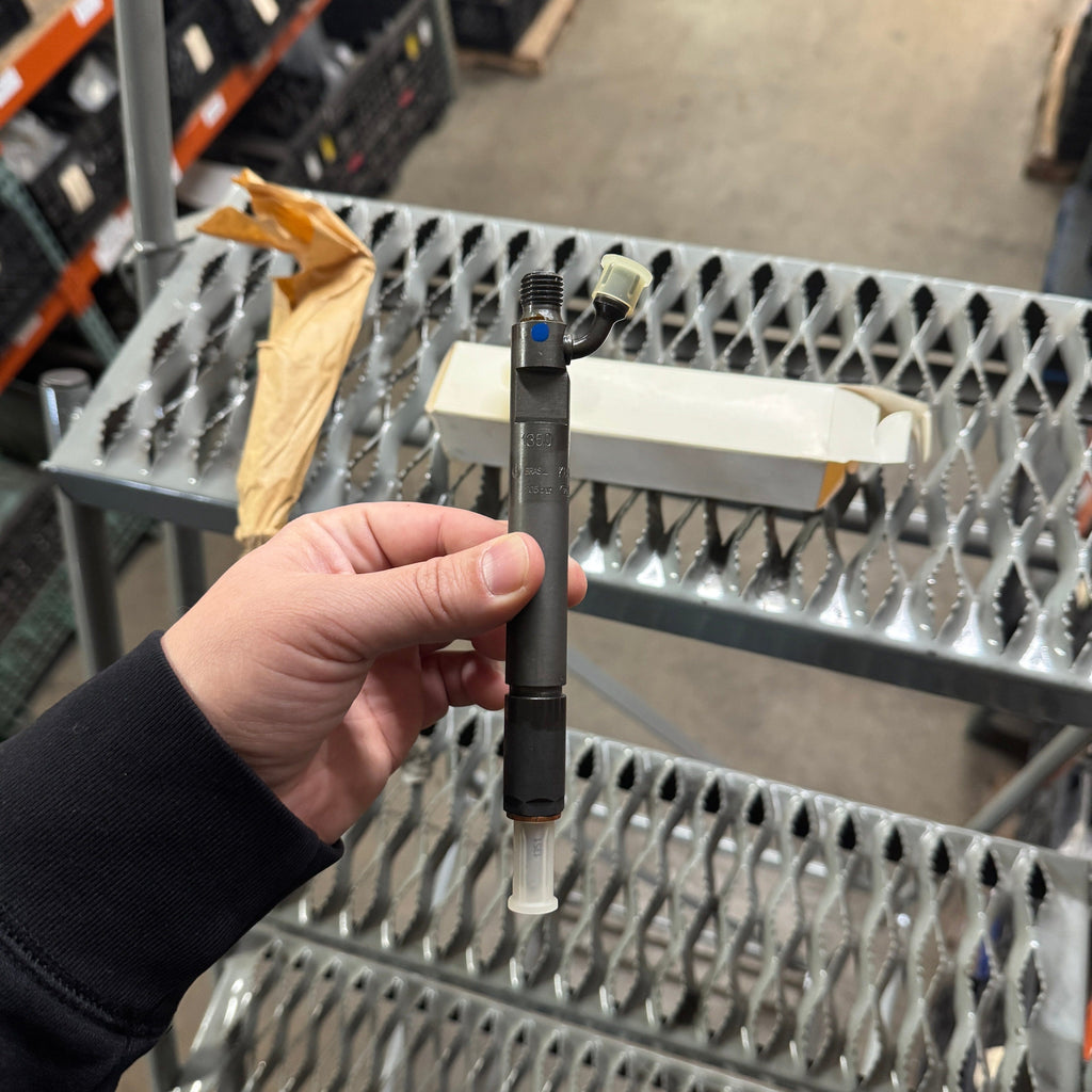 9-430-082-715DR (0-430-082-715; 3802065; 3911350; KBAL105P18; W/DLLA150P) Rebuilt Bosch Fuel Injector Fits Cummins 8.3C, 6C, 6CT, 6C8.3 Mechanical Diesel Engine - Goldfarb & Associates Inc