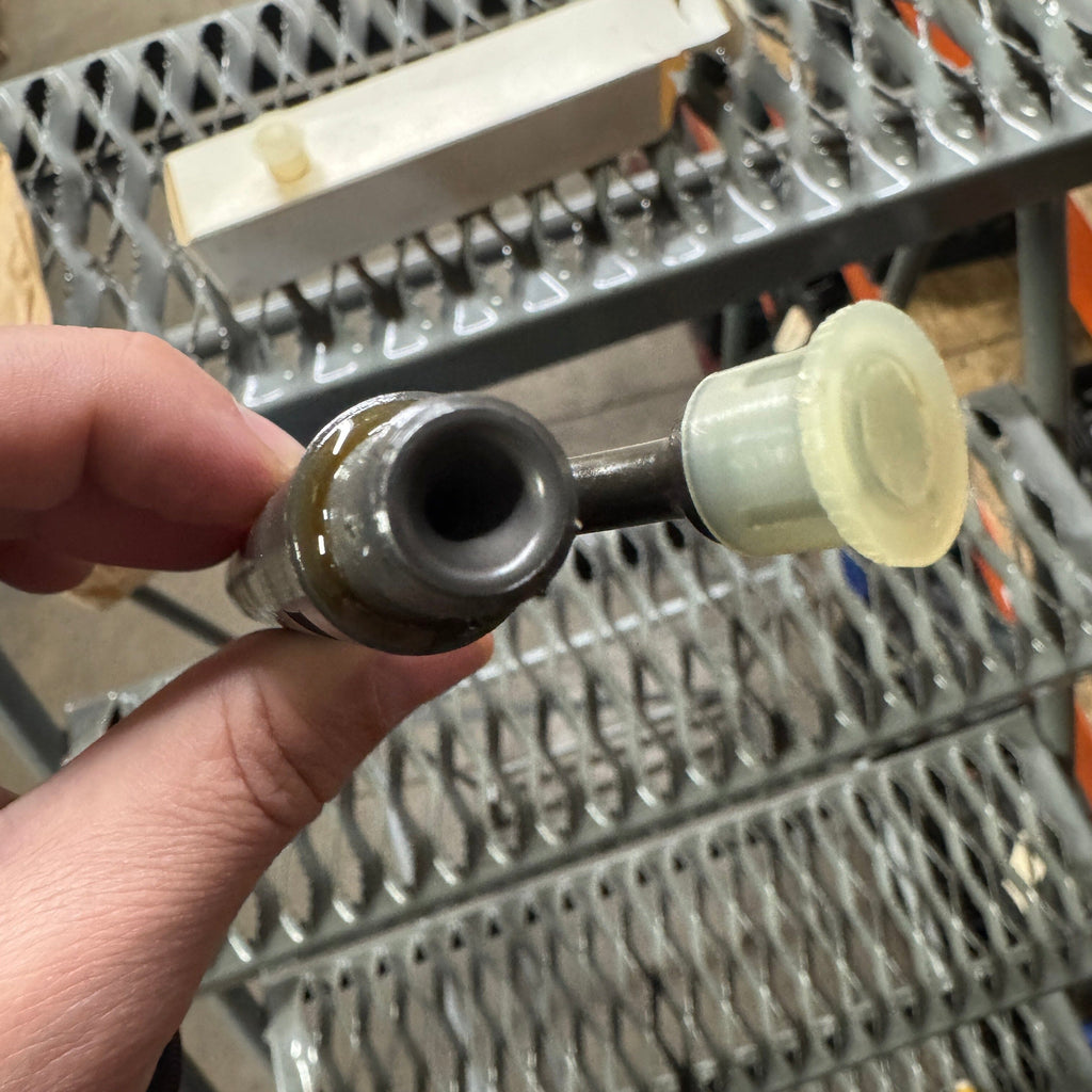 9-430-082-715DR (0-430-082-715; 3802065; 3911350; KBAL105P18; W/DLLA150P) Rebuilt Bosch Fuel Injector Fits Cummins 8.3C, 6C, 6CT, 6C8.3 Mechanical Diesel Engine - Goldfarb & Associates Inc