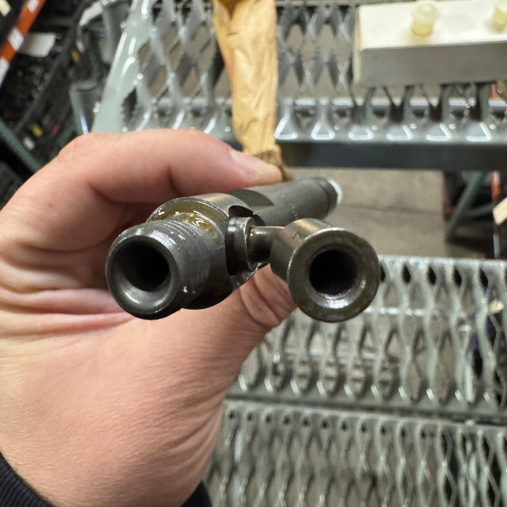 9-430-082-715DR (0-430-082-715; 3802065; 3911350; KBAL105P18; W/DLLA150P) Rebuilt Bosch Fuel Injector Fits Cummins 8.3C, 6C, 6CT, 6C8.3 Mechanical Diesel Engine - Goldfarb & Associates Inc